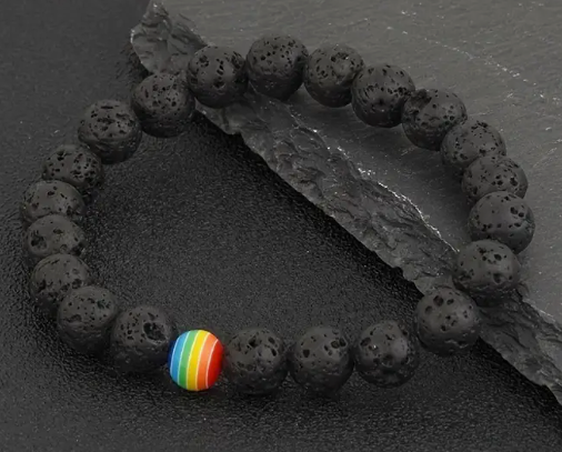 Pulsera Arcoíris del Orgullo LGBTQ de Cuentas de Piedra Volcánica