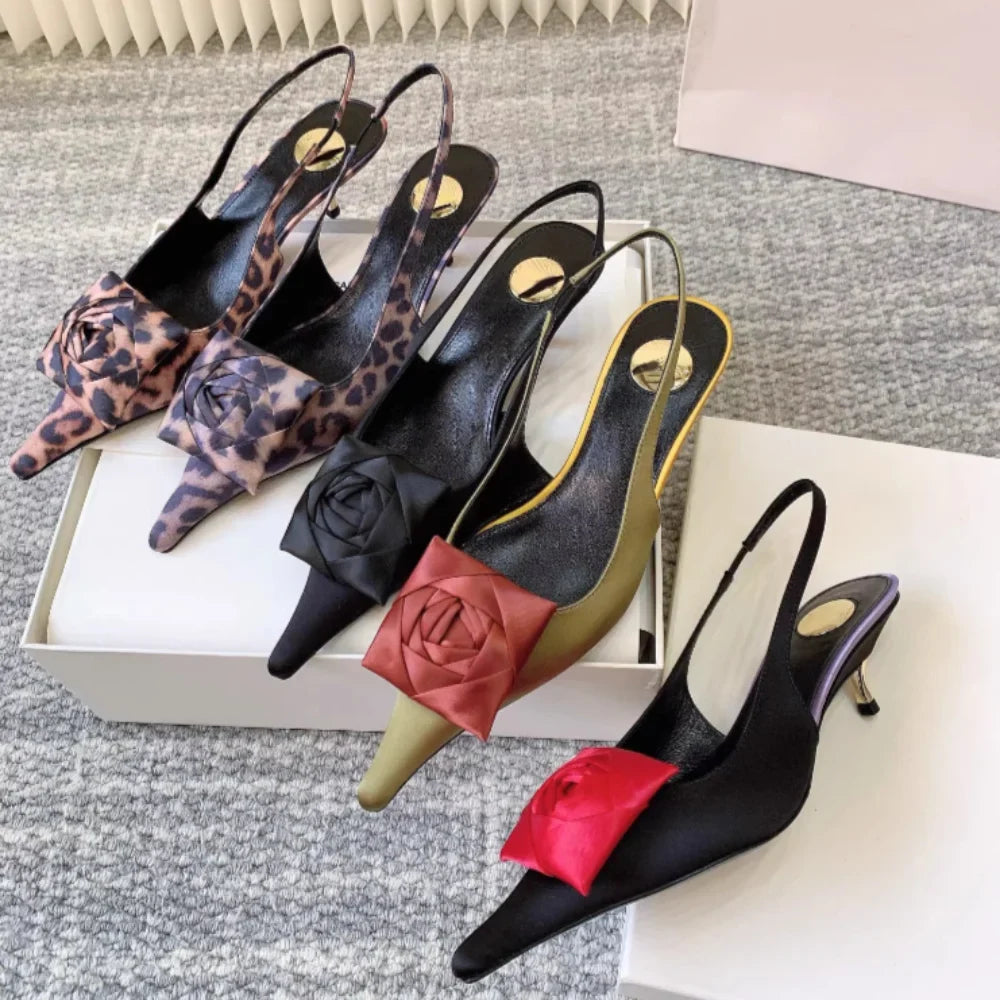 2026 Summer Women's New Pointed Shallow Mouth Sandals Fashion Show Party Wedding Women's Large Size Stiletto Sandals