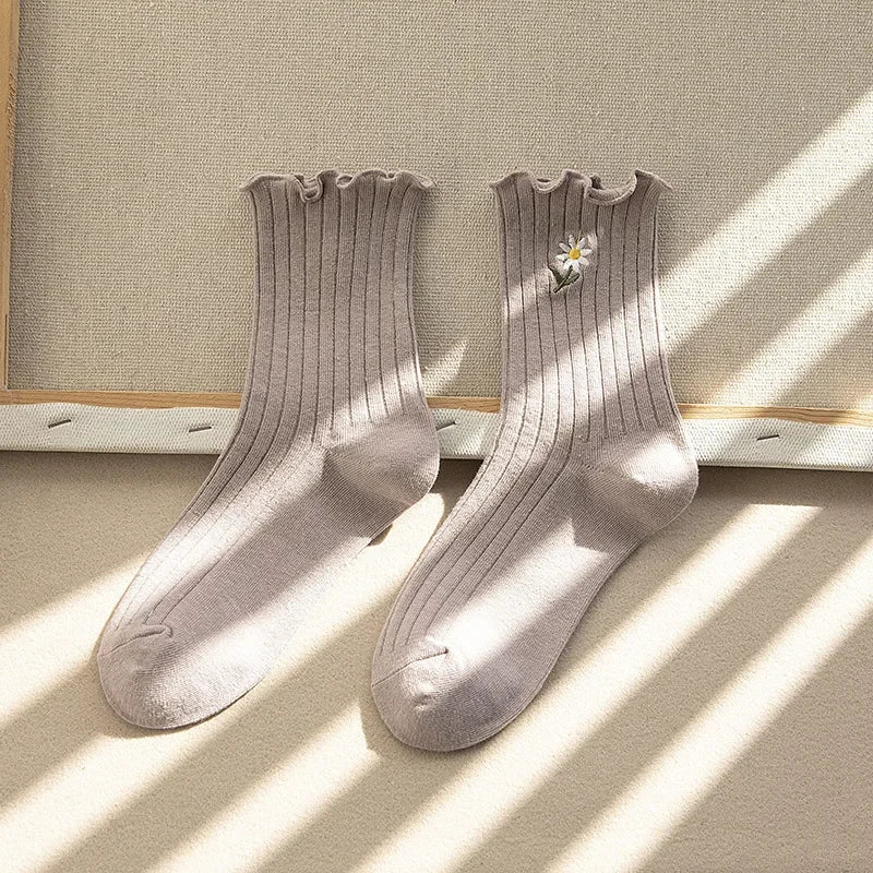 New Women Socks Korean Style Flower Trend Casual Cotton Socks Girls Frilly Ruffle Cute Sweet Breathable Kawaii Crew Socks Girls