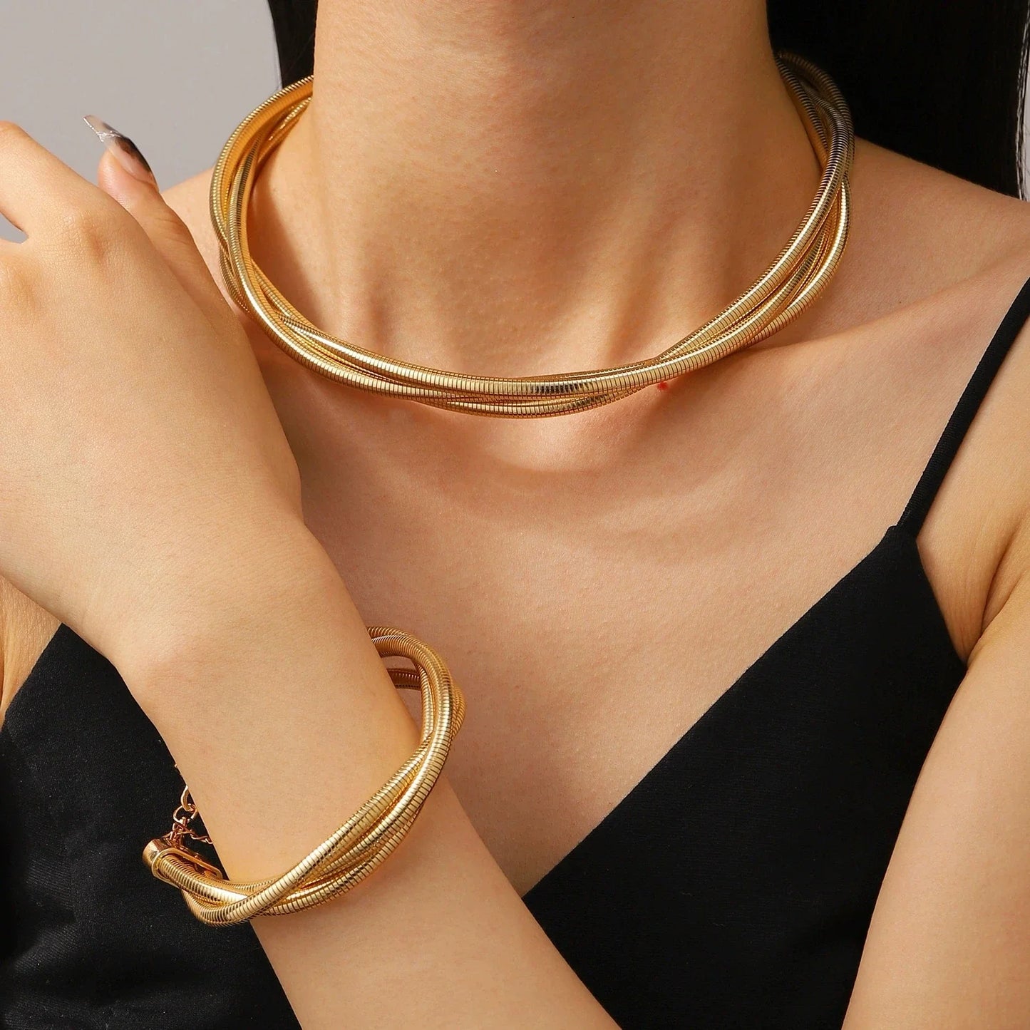 2PCS Set New Fashion Black and White Thick Double Line Metal Tube