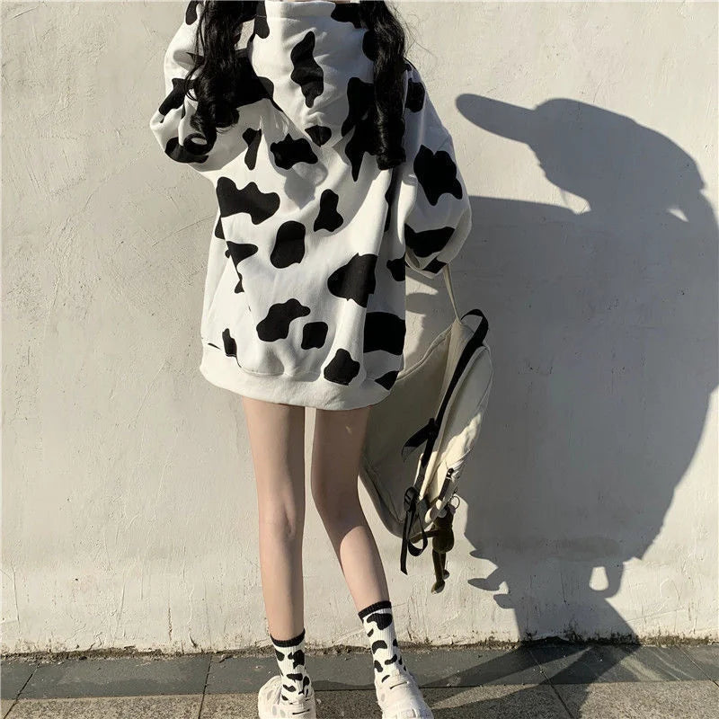 Sudadera con capucha y estampado de vaca