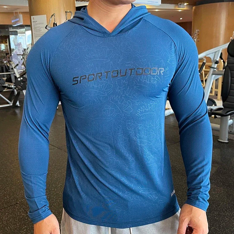 Camiseta de gimnasio con capucha FlexFit - Manga larga