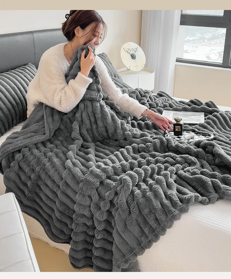 2025 autumn and winter new solid color imitation rabbit fur blanket thickened blanket drawn milk fleece blanket,  no pillowcase