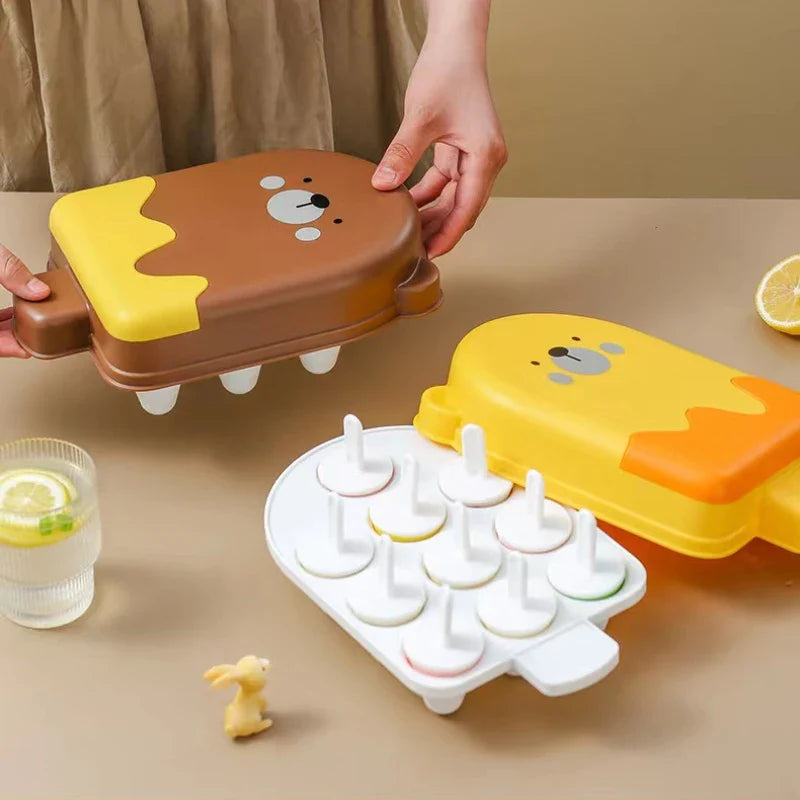Molde para helado con forma de oso.