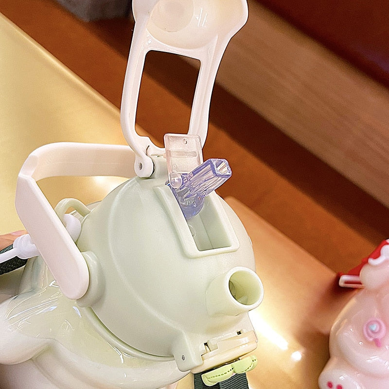 Botella de agua transparente para conejos