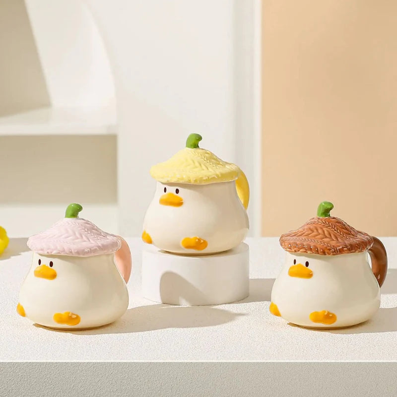 Taza de pato kawaii con tapa