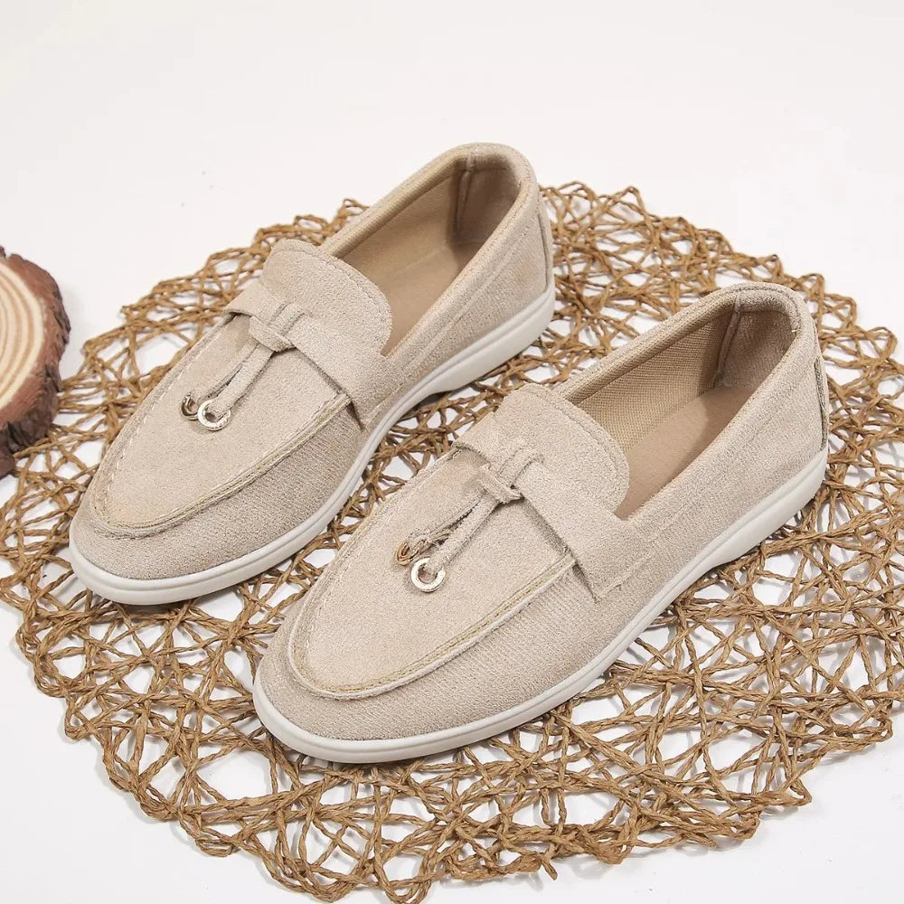 Comfortable Spring and Autumn New Large Size Soft Sole Women's Shoes British Style Fashion Flat Shoes Comfortable Casual Shoes