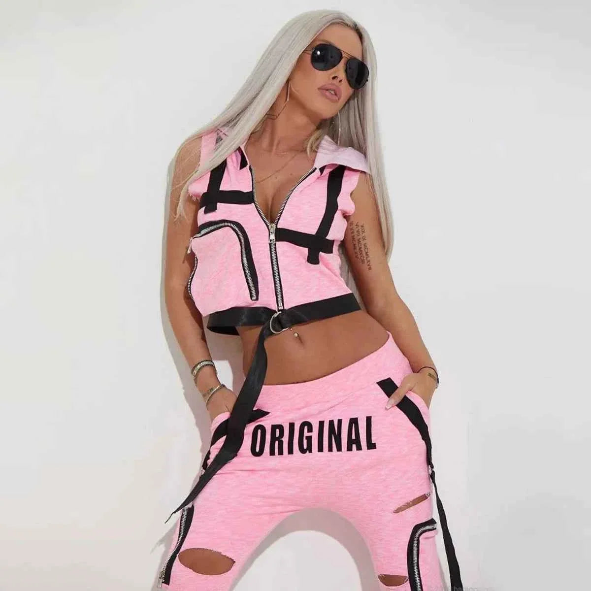 Women’s Hooded Vest & Ripped Pants Set Streetwear