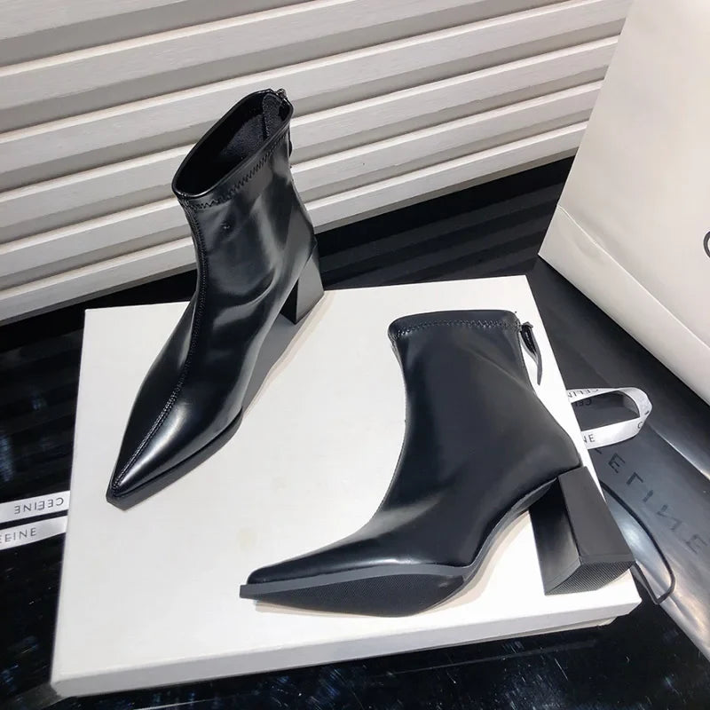 Stylish and Comfortable: Pointed Toe Ankle Boots