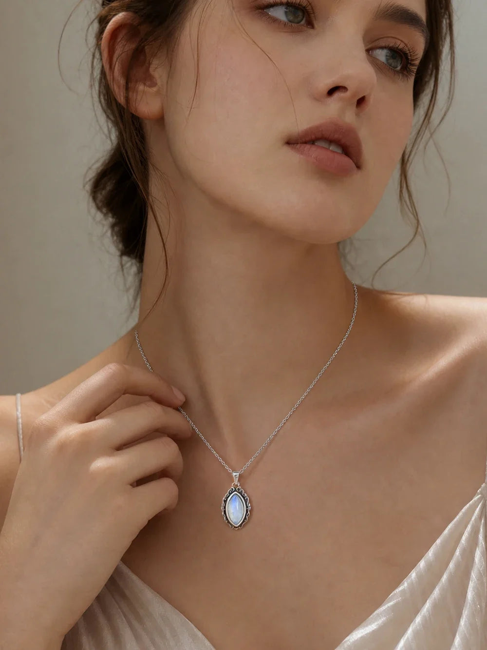 Vintage 925 Sterling Silver Necklaces with Natural Moonstone 12*6MM Simple Pendant Necklaces Party Fine Jewelry For Women Men