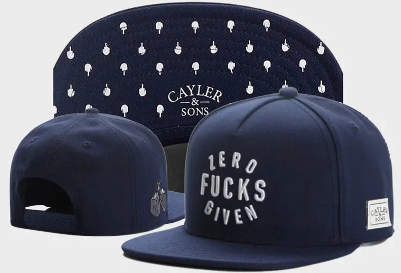Gorra Ajustable de Béisbol con Visera Plana – Diseño Mano Calavera