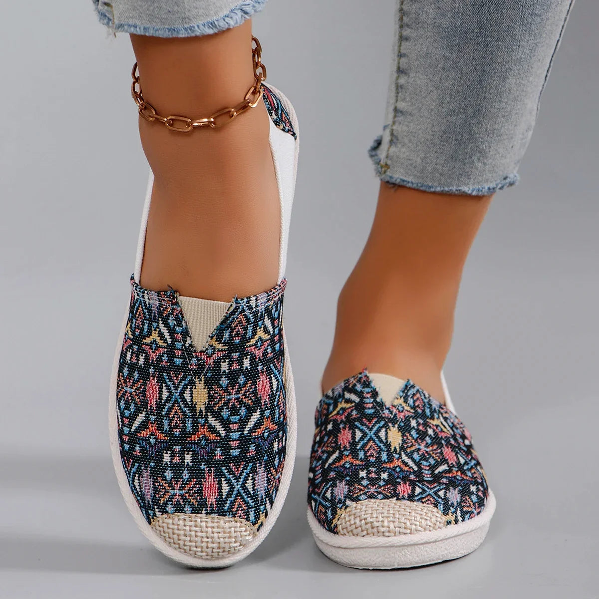Spring new women's sports shoes, fashionable, breathable, lightweight, non-slip, wear-resistant, casual sports shoes, flat shoes