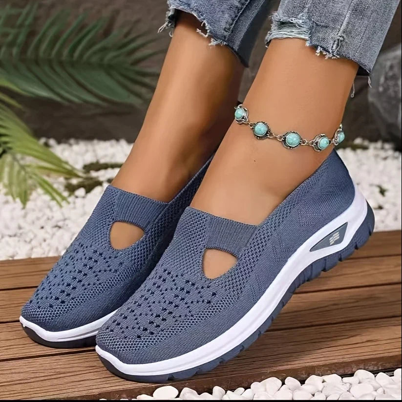 Women's casual sports shoes, solid color breathable sports soft-soled lightweight walking shoes, low-top knitted casual shoes