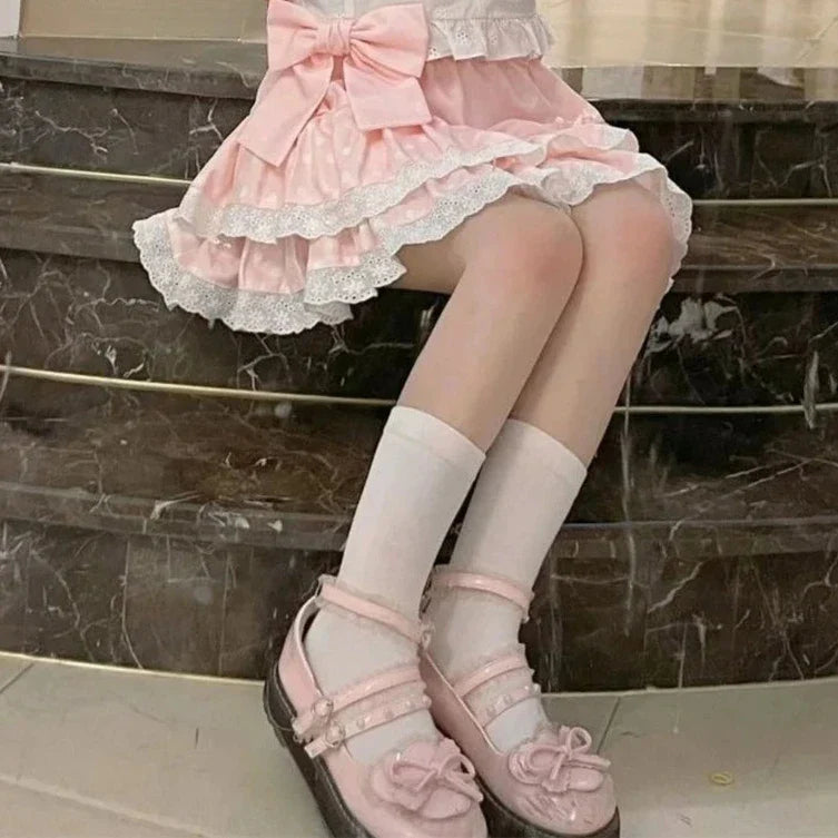 Falda con volantes rosa de lunares