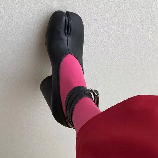 Ins style Vintage Soft Leather Split Toe Tabi Women Pumps Fashion Ankle Strap Thick High heels Spring Autumn Casual Chunky Shoes