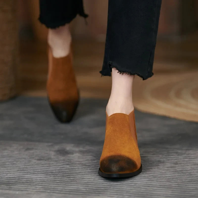 2025 New Ankle Boots Autumn/Winter Women Boots Pointed Toe Fashion Women Shoes Cow Suede Chelsea Boots Genuine Leather Shoes
