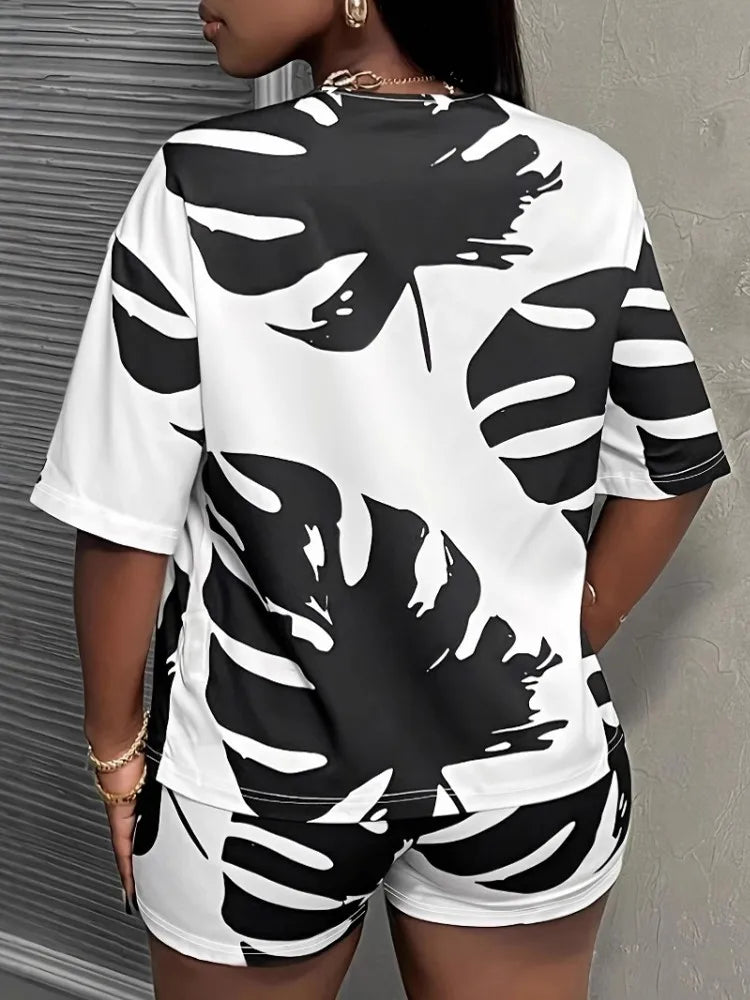 2 Pieces Set Sexy Plus Size Summer Fashion Women Set Female Tops Short Sleeve Tops And Shorts Suit Matching Outfit 2025