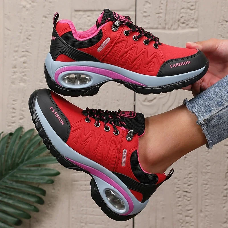Fashionable Women's Black Genuine Leather Sports Shoes  Breathable and Comfortable Sports Shoes Suitable for Daily Use Exercise