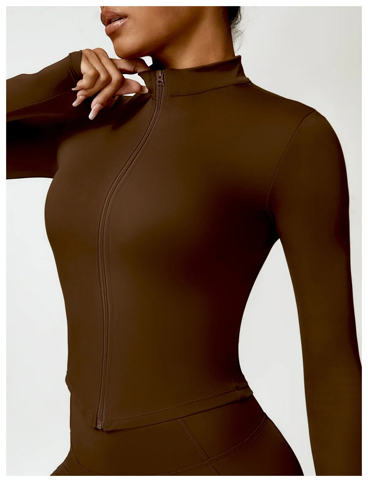 Chaqueta de mujer con cremallera completa y estilo deportivo