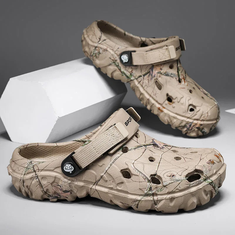 Men Slippers High Quality Classic Outdoor Anti-Slip Garden Shoes Lightweight Fashion Casual Sandals for Men Platform