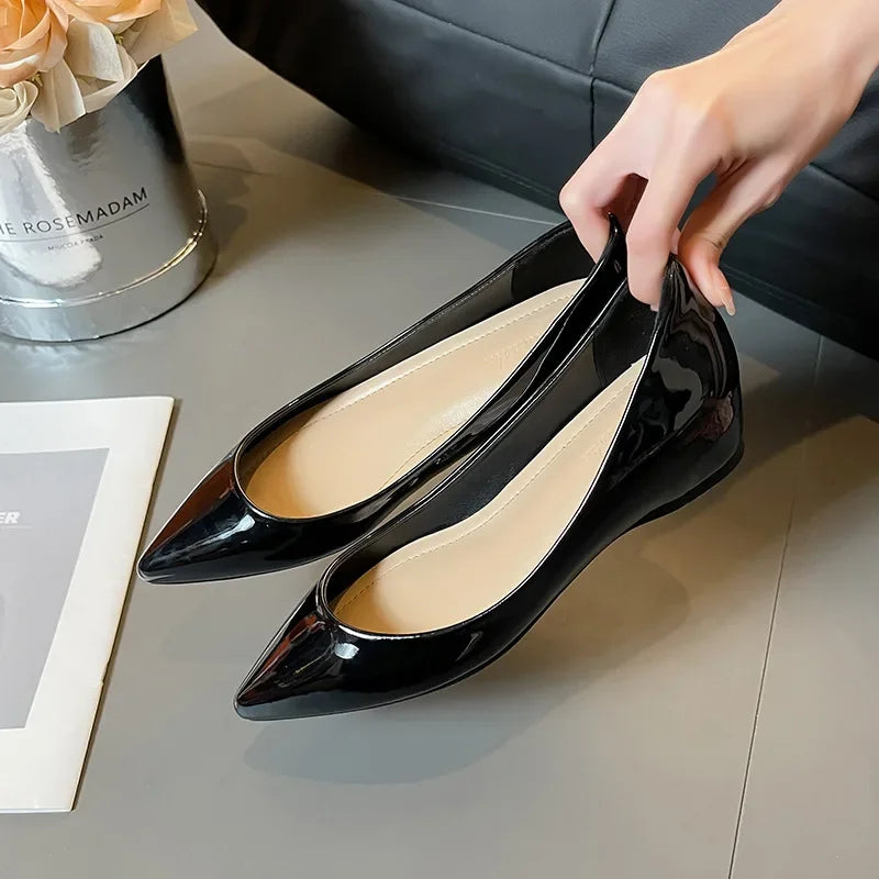 Women Low Heels 5cm Internal Height Increasing Shoe Fashion Flats Women Shoes Pointed Toe Patent Leather Office Driving Shoes