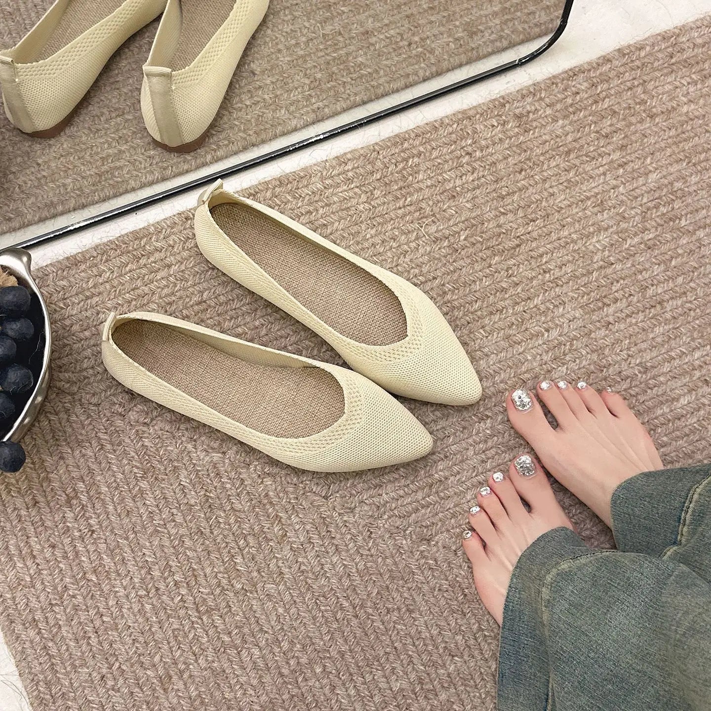 2025 Women Pointed Toe Flats Breathable Fabric Spring Summer Flat Shoes Soft Sole Slip-on Girls Daily Walking Driving Loafers