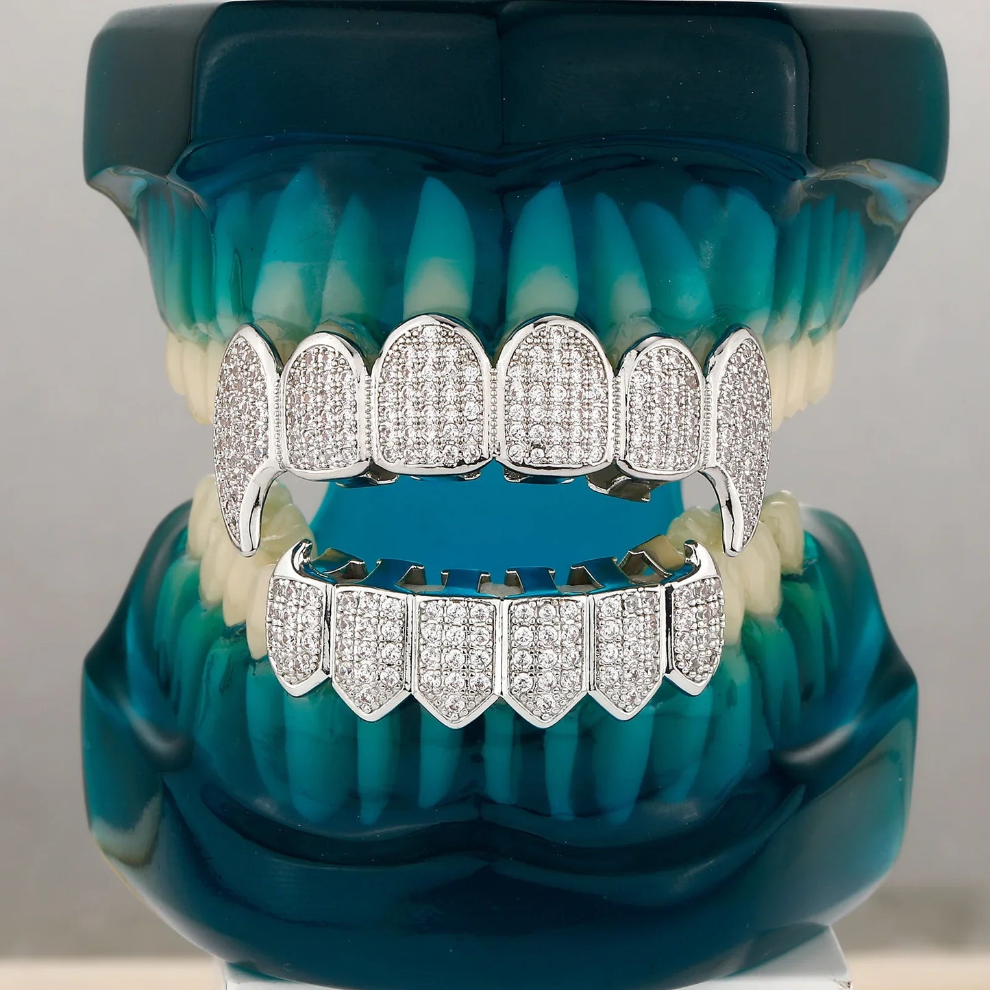 TOPGRILLZ New Fit Silver Plated CZ Micro Pave Top & Bottom GRILL SET Rhodium Teeth Grills Vampire Tooth Grillz