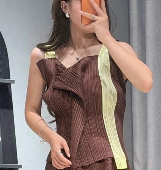 Miyake Pleated T-Shirt New Sleeveless Color-Block Camisole Women's Lightweight Draped Top with Matching Shorts and Capri Pants