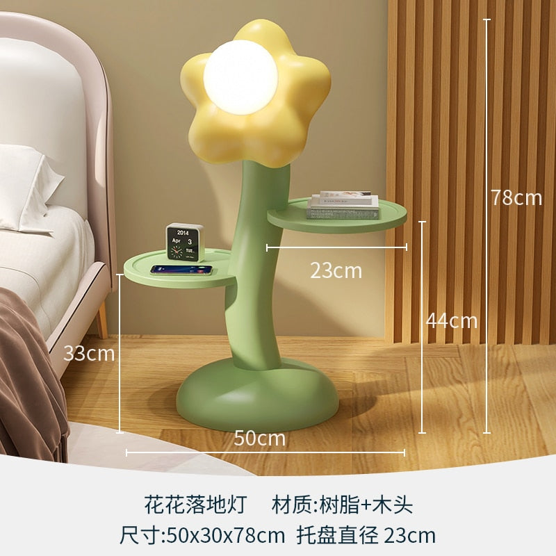 Mesa con Lámpara de Pie en Forma de Flor