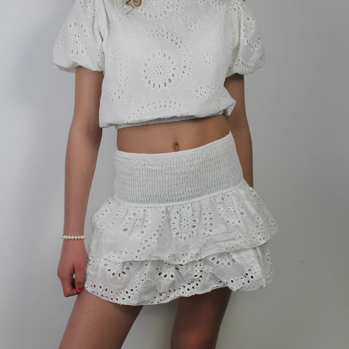 Shirred Mini Skirt A-Line Pointelle High Waist Layered Ruffle Skirt for Women 2024 Summer Solid Color Sweet Skirts