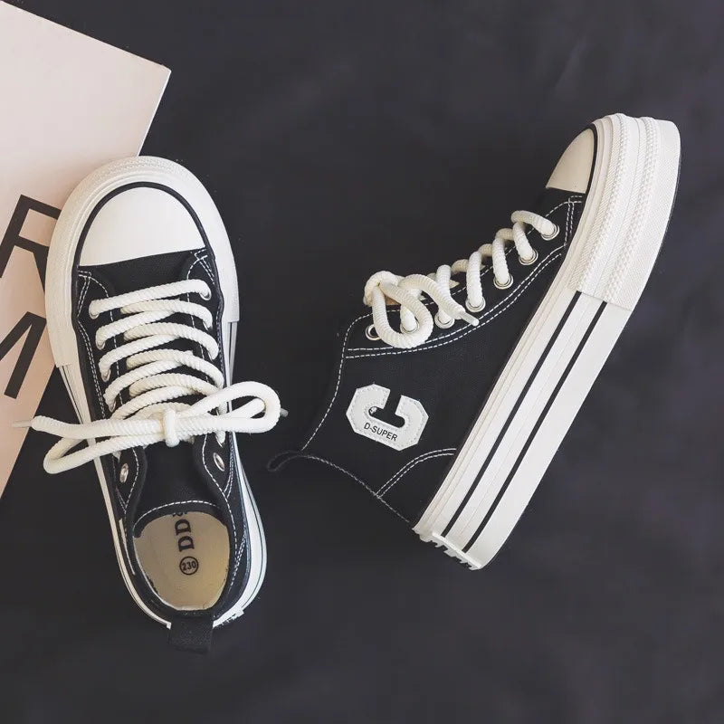 2026 Summer Women's Sneakers New Canvas Lace-Up Women's Sports Shoes Breathable Platform Sneakers Shoes White Casual Women Shoes