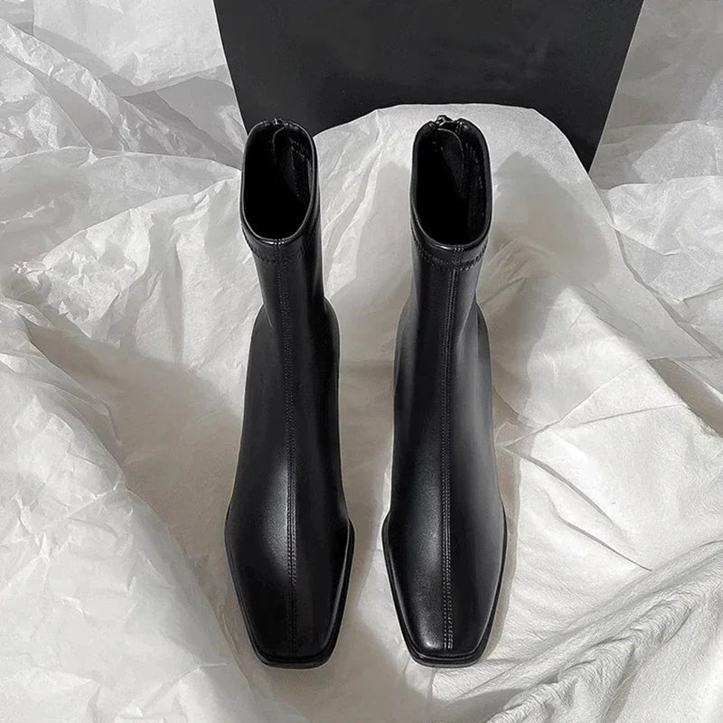 Cozy and Chic Women's Ankle Boots for Fall/Winter