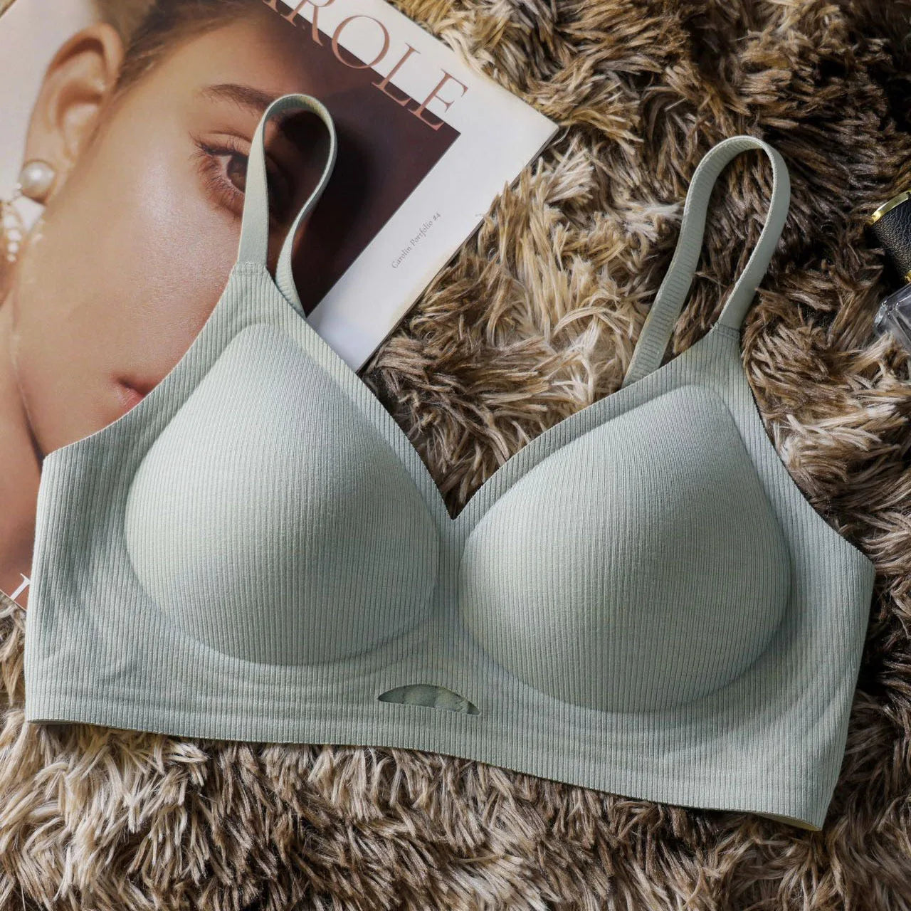 Sexy Seamless Women's Underwear, Wire-free, Hollow, Comfortable, Breathable, Push-up Sports Bra For Women, Thin Section