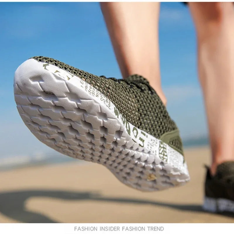 Summer Lightweight Flat Sports Shoes for Men's Outdoor New Style Mesh Casual Men's Shoes Breathable Upstream Shoes Large Size