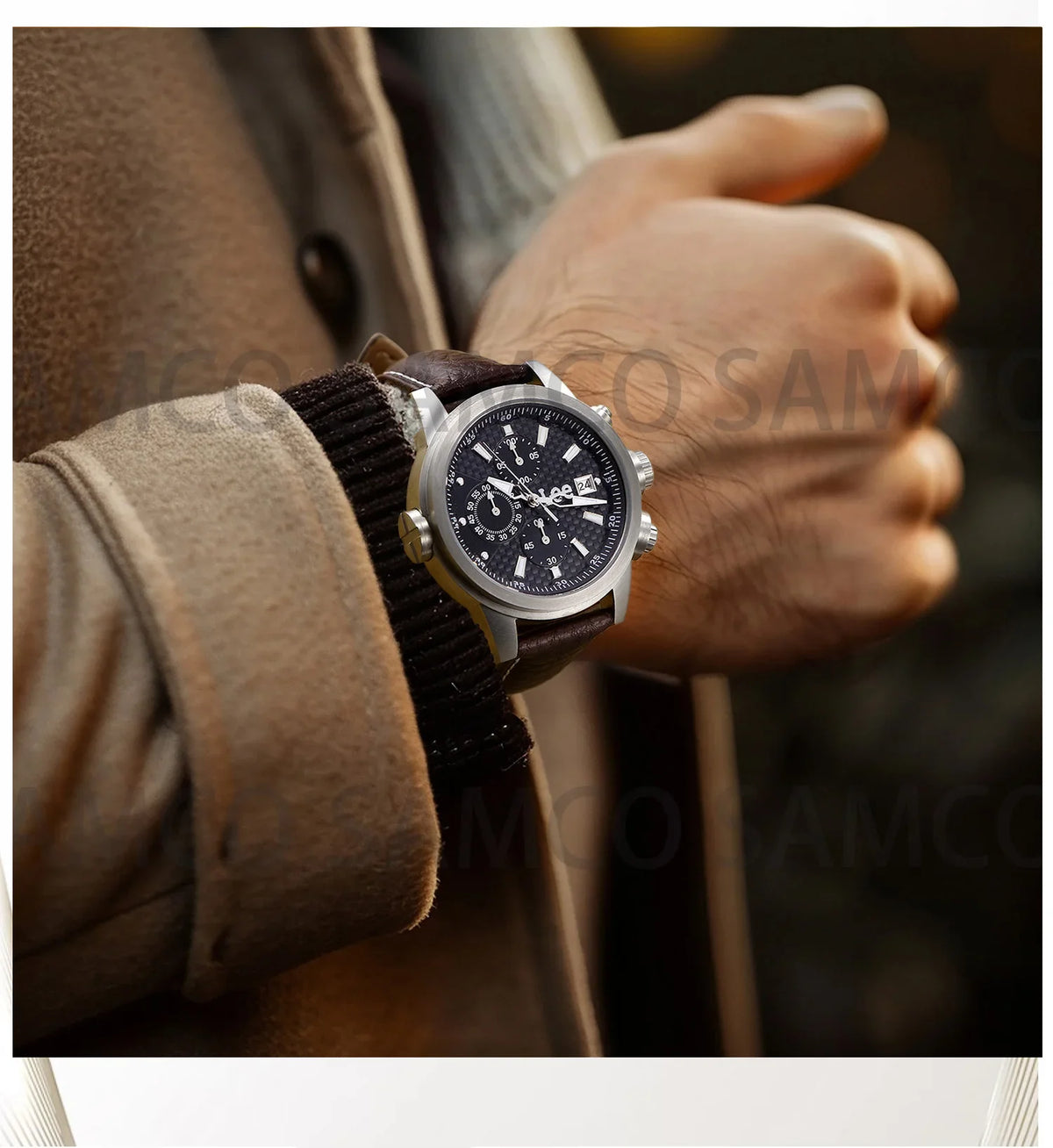 Suunto Race, Vertical & 9 Peak Grained Leather Band, Spring Bars & Tool