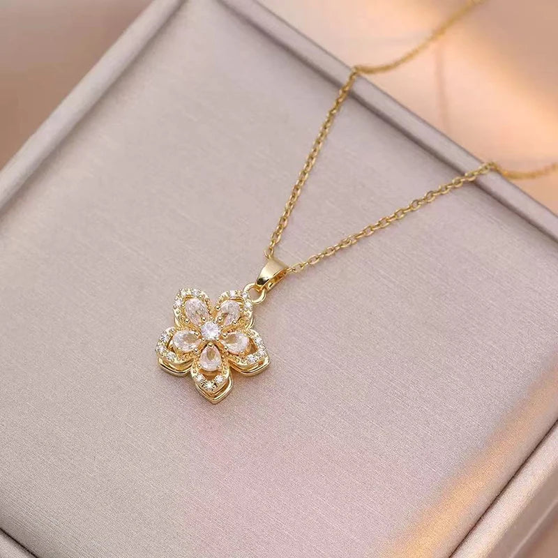 Shiny Romantic Flower Pendant Necklace For Women Golden Plated Rotatable Flowers Choker Girls Wedding Party Jewelry