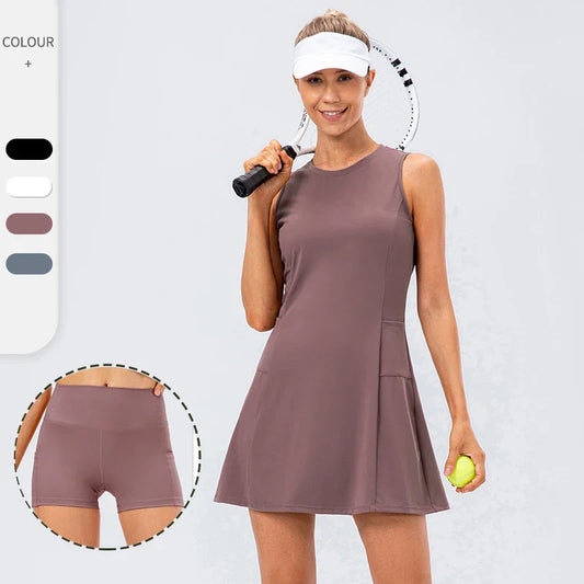 Vestido de tenis sin mangas para mujer con shorts separados
