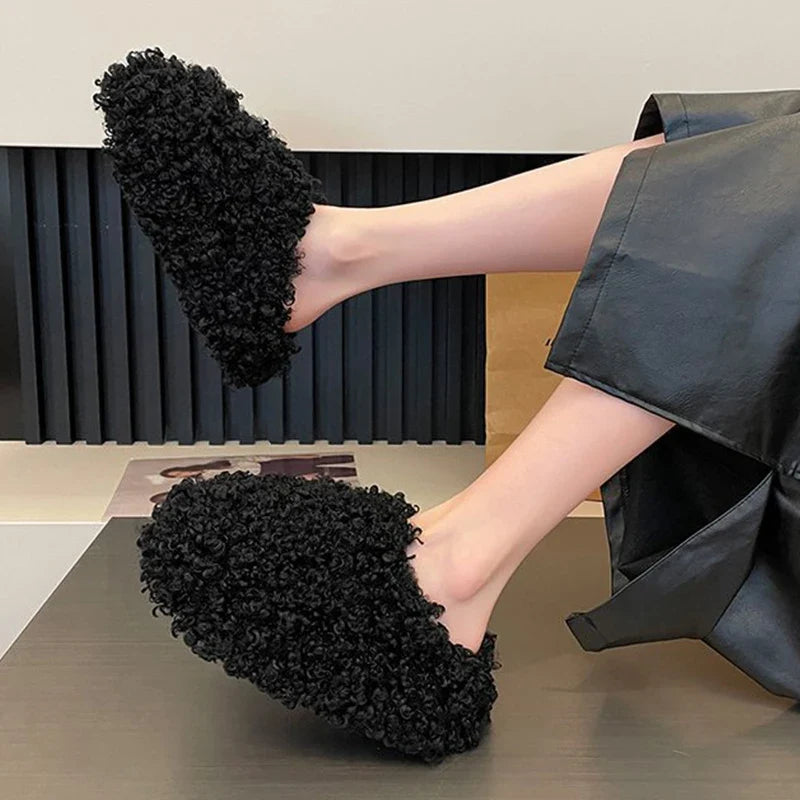 Winter 2026 Fashion Women's Shoes Comfortable Plush Velvet Warm Fluffy Slippers Home Non-slip Lightweight Soft Indoor Slippers