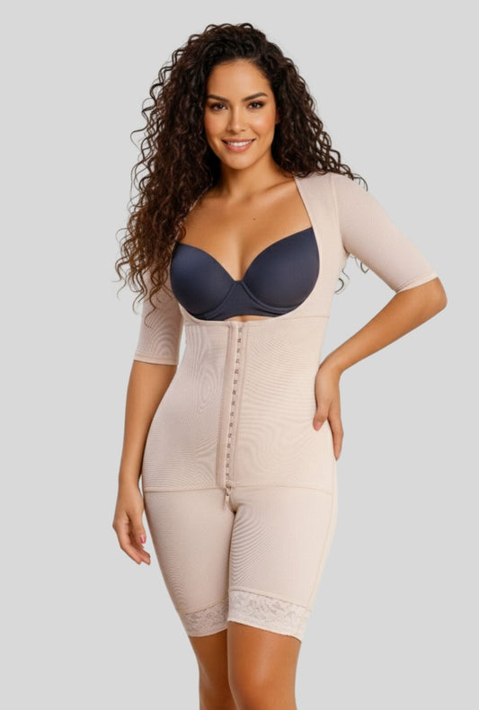 Faja de cuerpo completo hasta medio muslo con compresión en los brazos