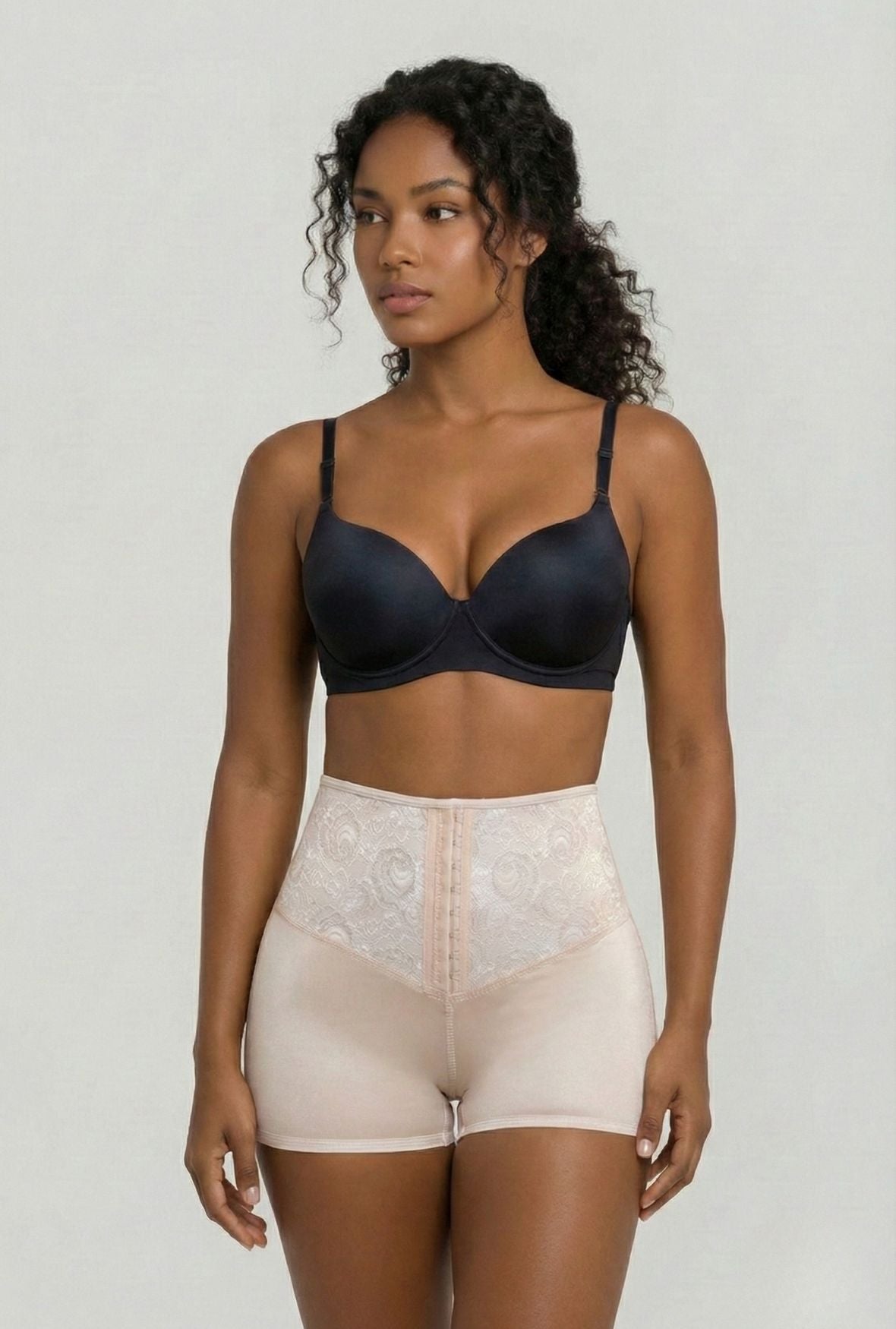 Braguita corta Dana