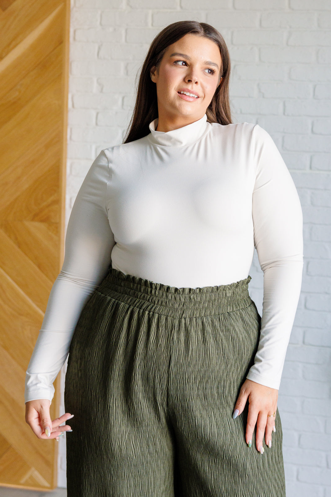 Body con cuello mock Simple Situation en blanco perla