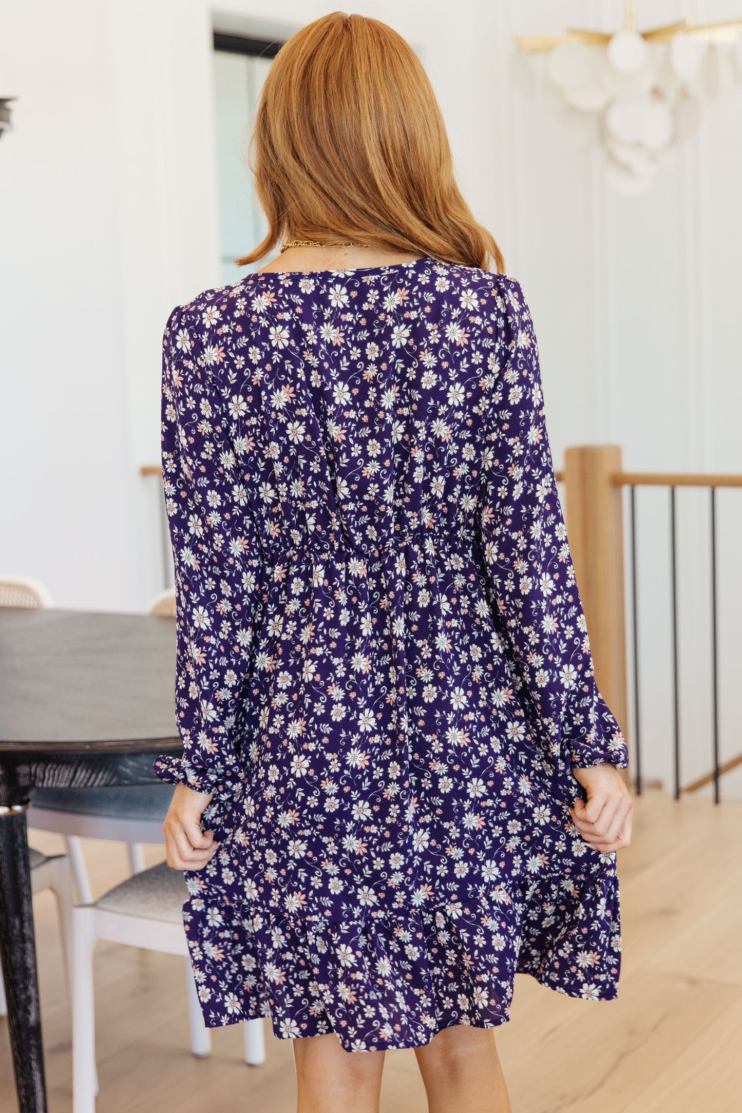 Vestido floral con cuello en V Since You've Been Gone