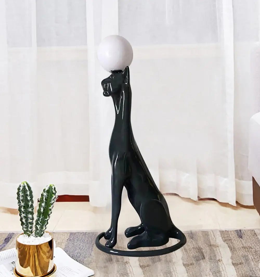 Lámpara de pie decorativa Rylight con perro sentado