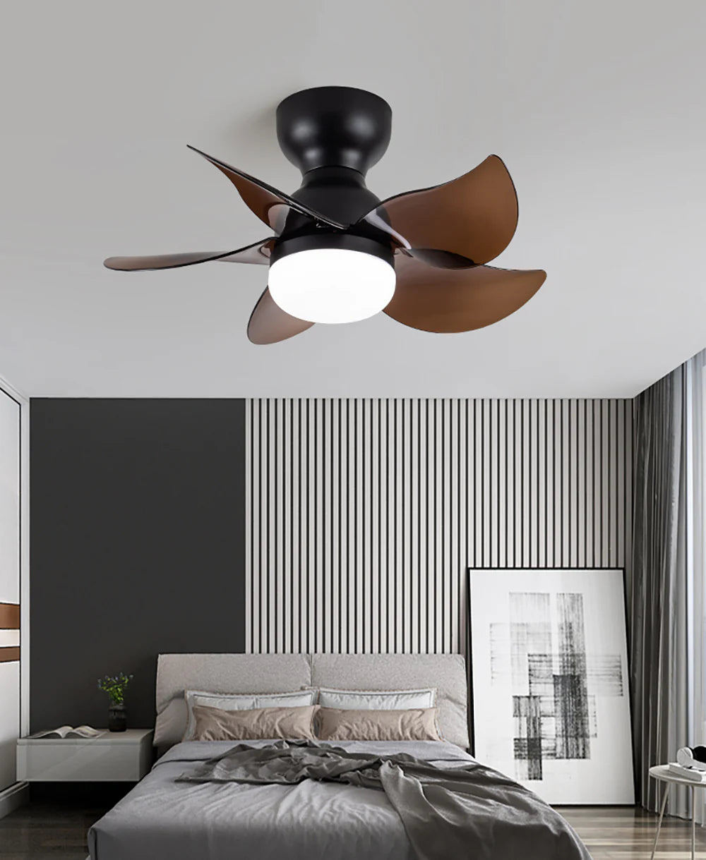 Lámpara de ventilador de techo pequeña de 5 aspas