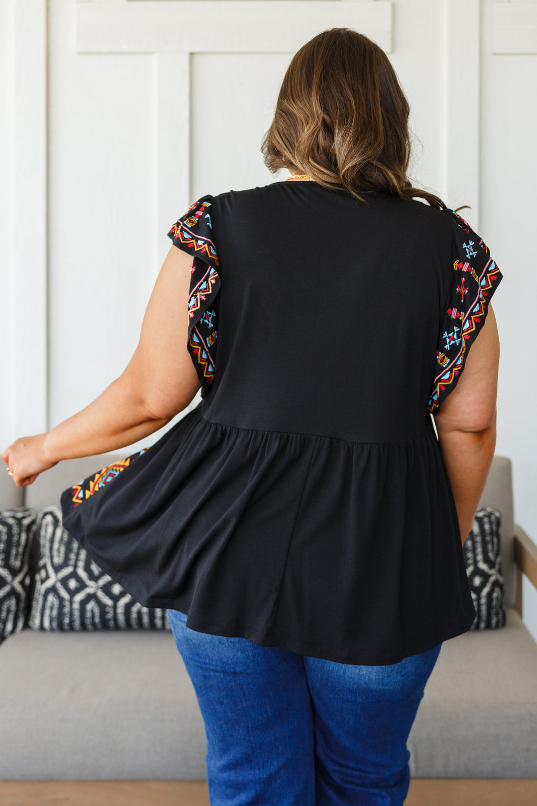 Blusa Sophia bordada en negro