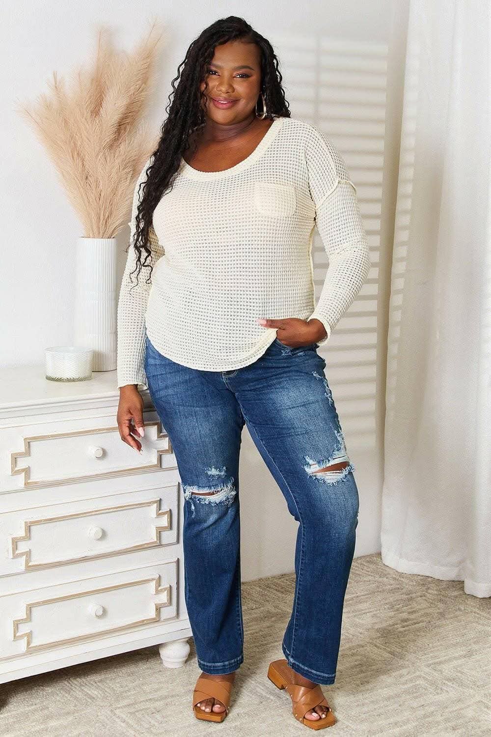Trendsi Blusa escote redondo crema — Top elegante para el trabajo