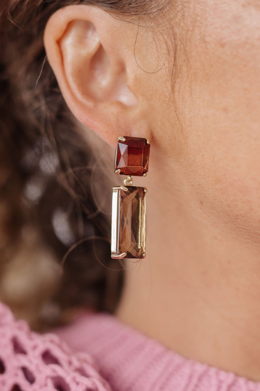 Aretes de cristal rectangulares Sparkly Spirit en tono humo **VENTA FINAL**