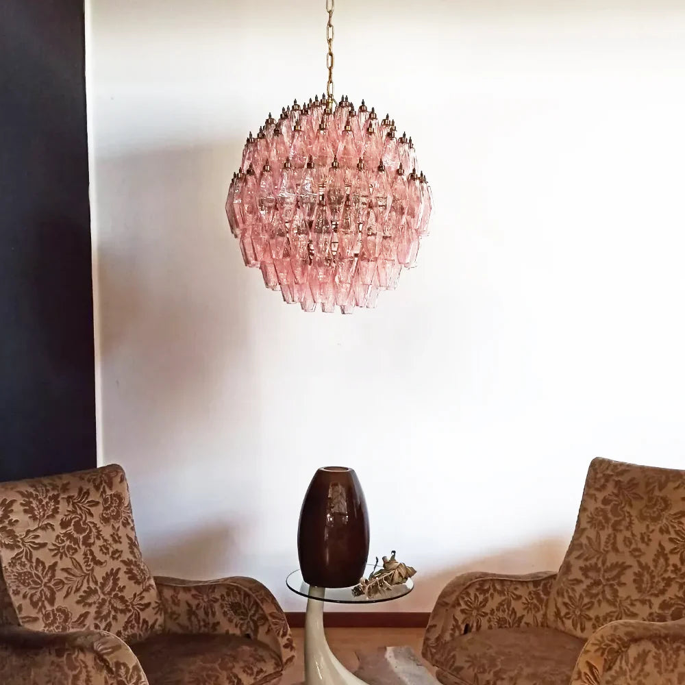 Lámpara de araña de cristal rosa de Murano con esferas poliedras