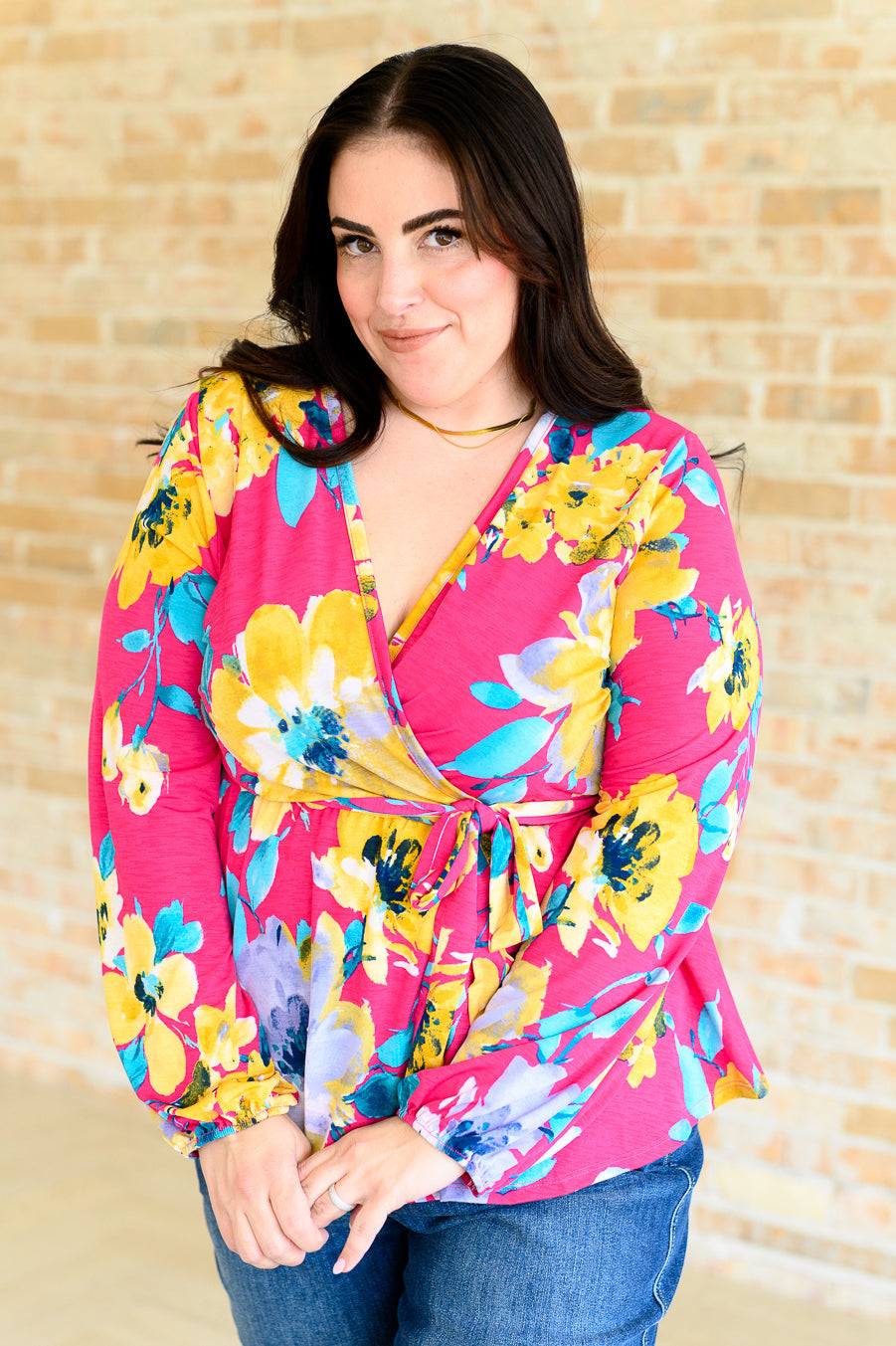 Blusa floral con cuello de pico Spring to Be Sprung