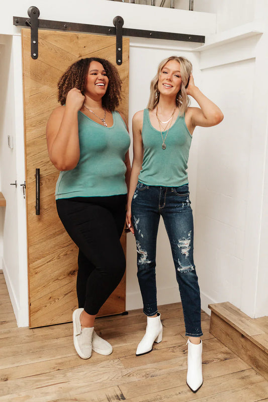 Camiseta de tirantes Stay Easy en color Aqua